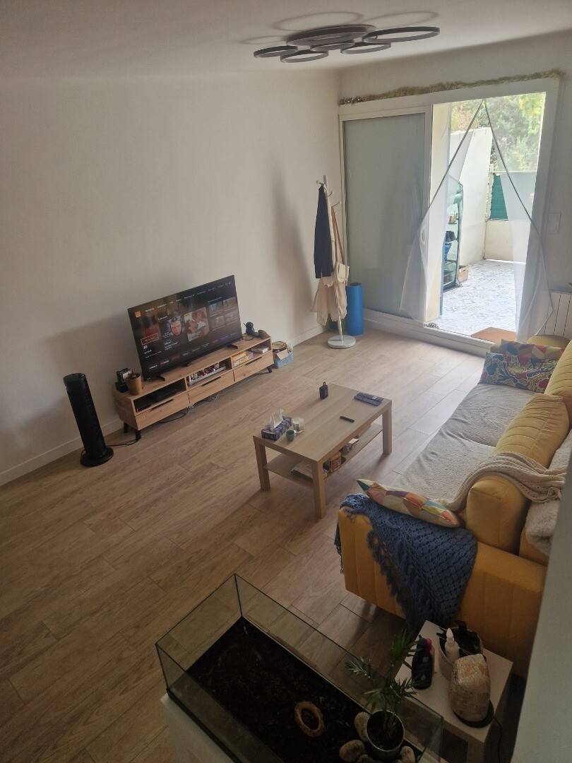 63m² Homestay for 2 people Aubagne 92496 | Studapart